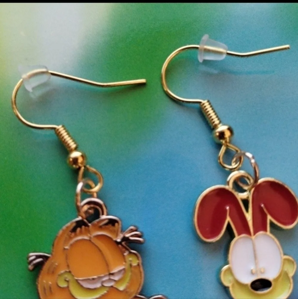 Handmade Garfield and Odie Earrings